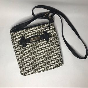 Adventure Travel Bag! Tommy Hilfiger Julia Crossbody Bag. Black & Cream